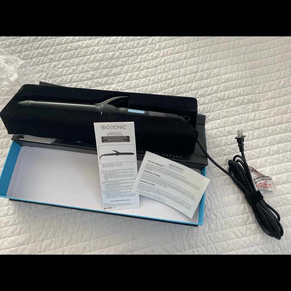 Bio Ionic Long Barrel Curling Iron 1.25”